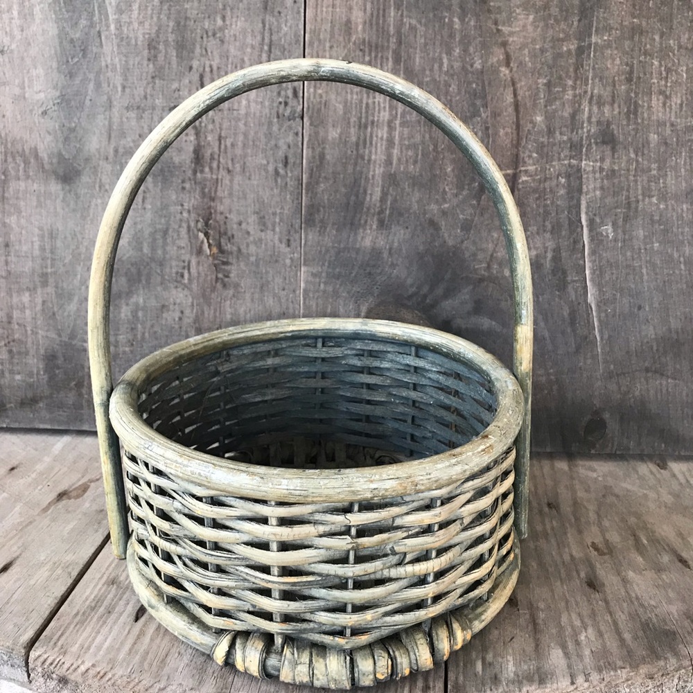 Vintage Rustic Gathering Basket Woven Wicker  Cottagecore Farmhouse
